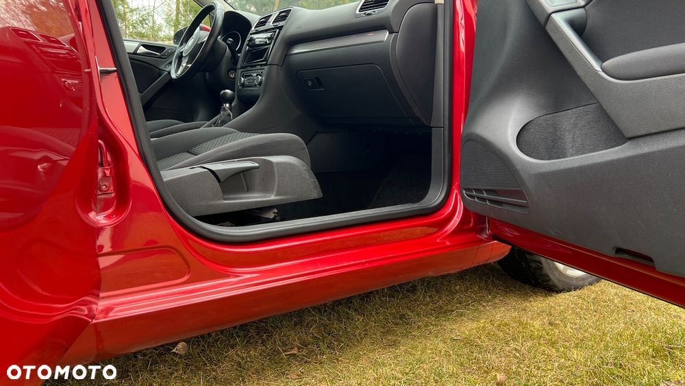 Volkswagen Golf 1.6 TDI DPF BlueMotion - 14