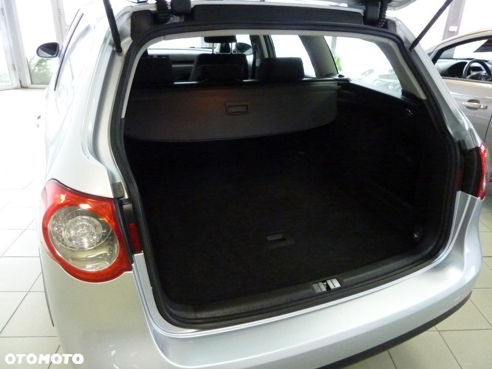 Volkswagen Passat - 10