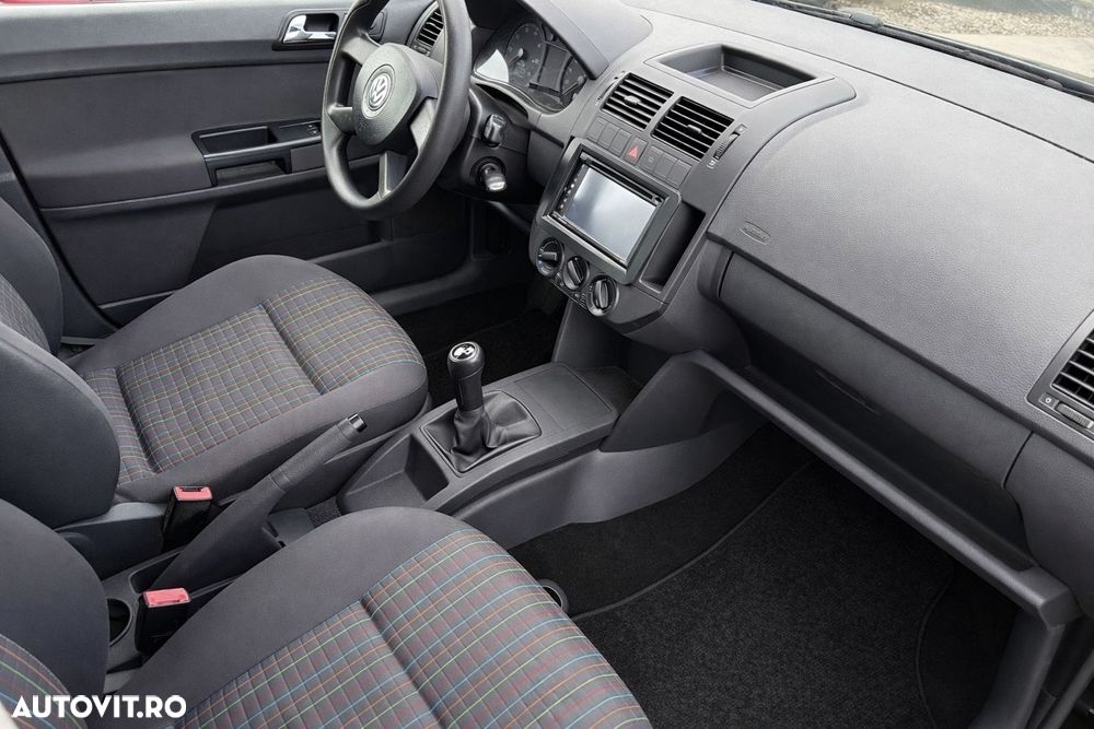 Volkswagen Polo 1.4 16V Highline - 5