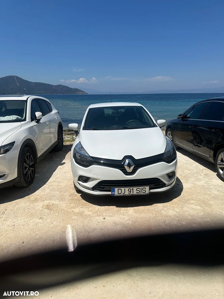 Renault Clio - 1