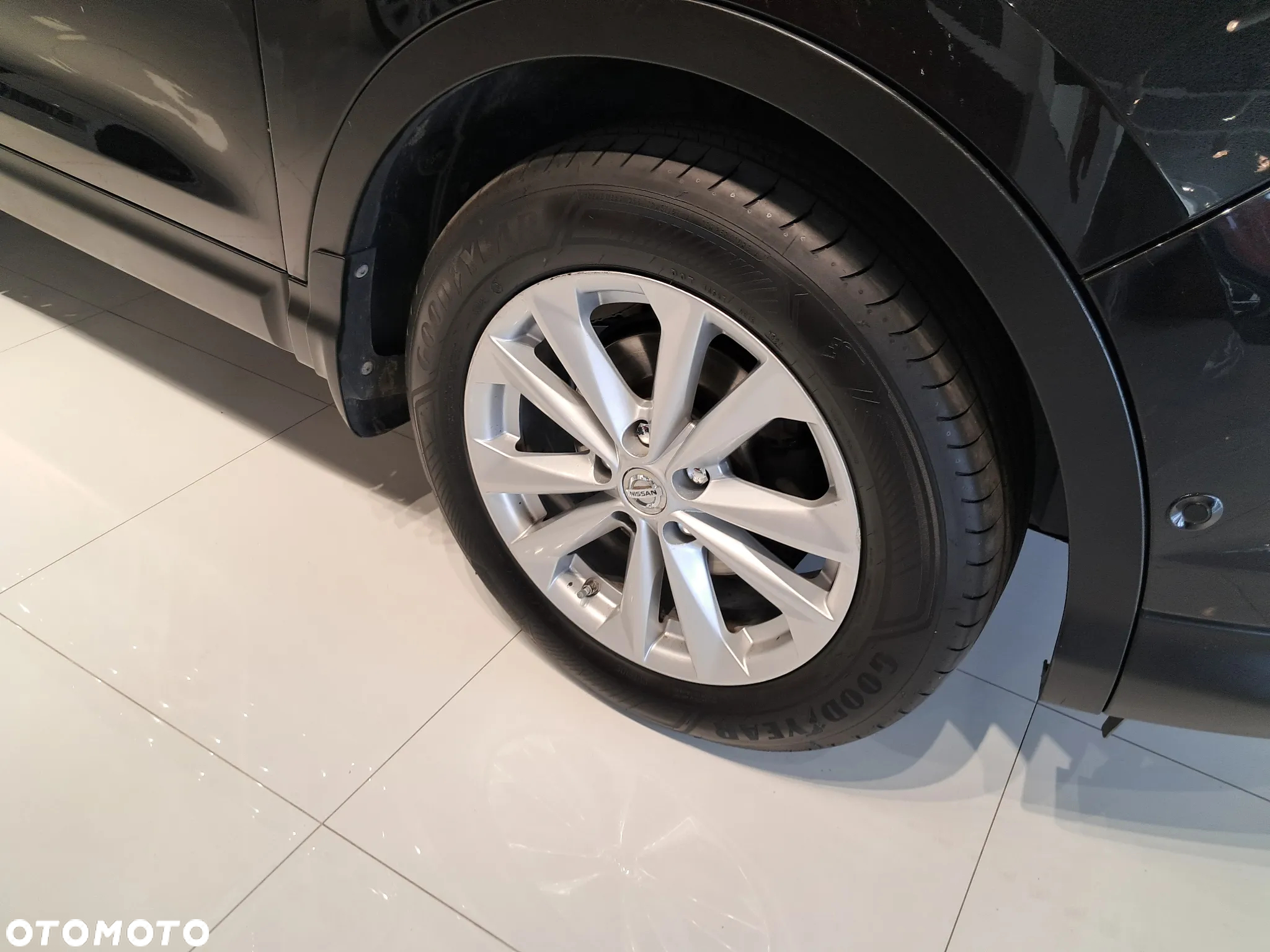 Nissan Qashqai 1.6 dCi N-Connecta - 4
