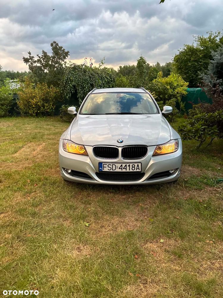 BMW Seria 3 318d DPF - 34