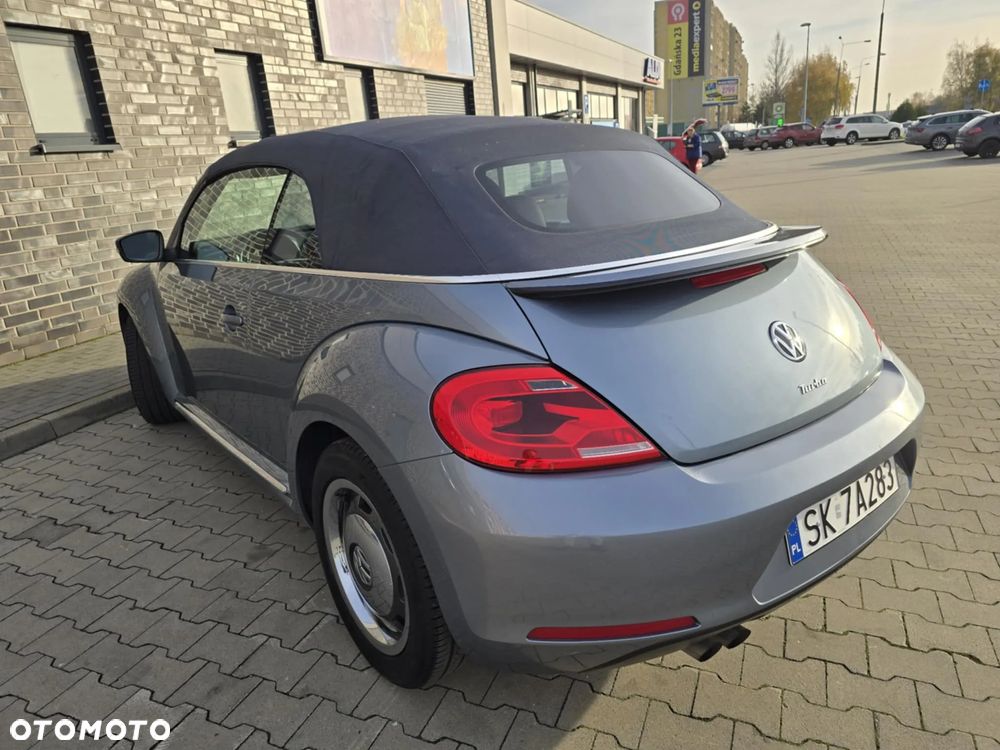 Volkswagen New Beetle - 15