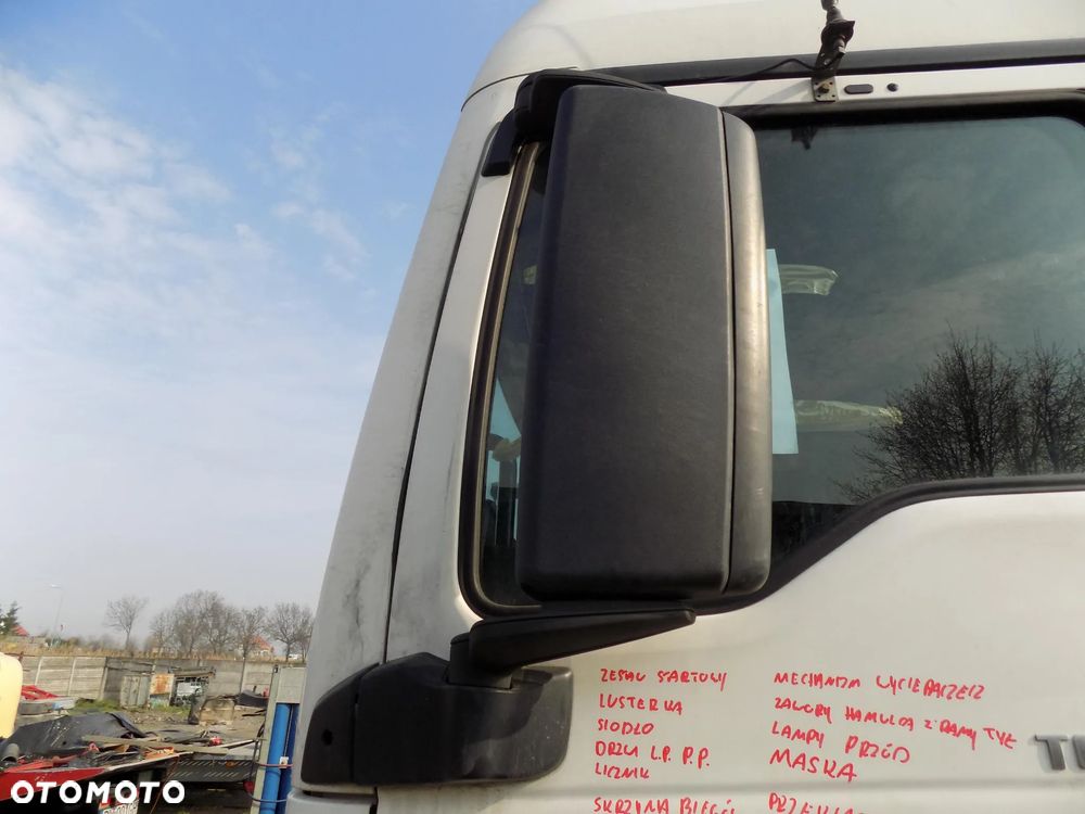 LUSTERKO LEWE ZEWNĘTRZNE ELEKTRYCZNE MAN TGA TGX 18.440 - 2