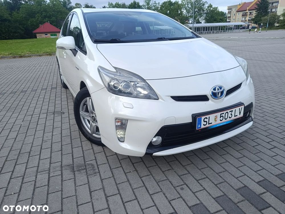Toyota Prius 1.8 HSD Prestige - 1