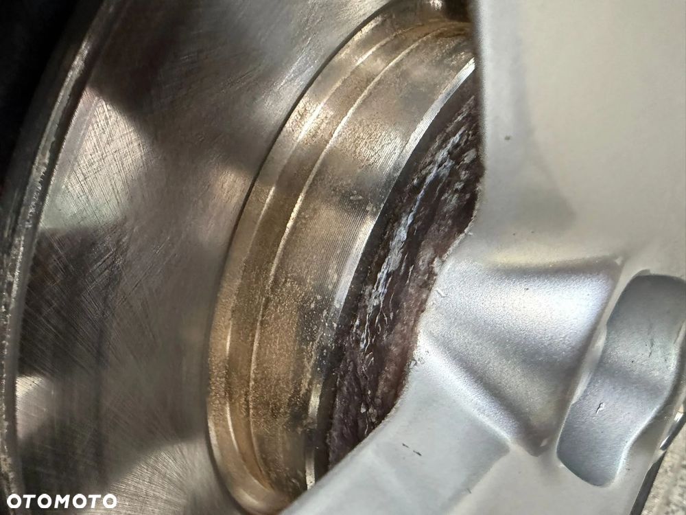 Toyota Auris 1.8 HSD Luna - 25