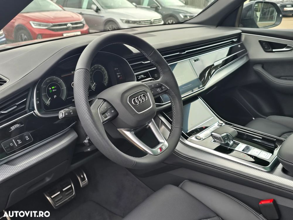Audi Q8 55 TFSI e quattro Tiptronic PHEV - 8