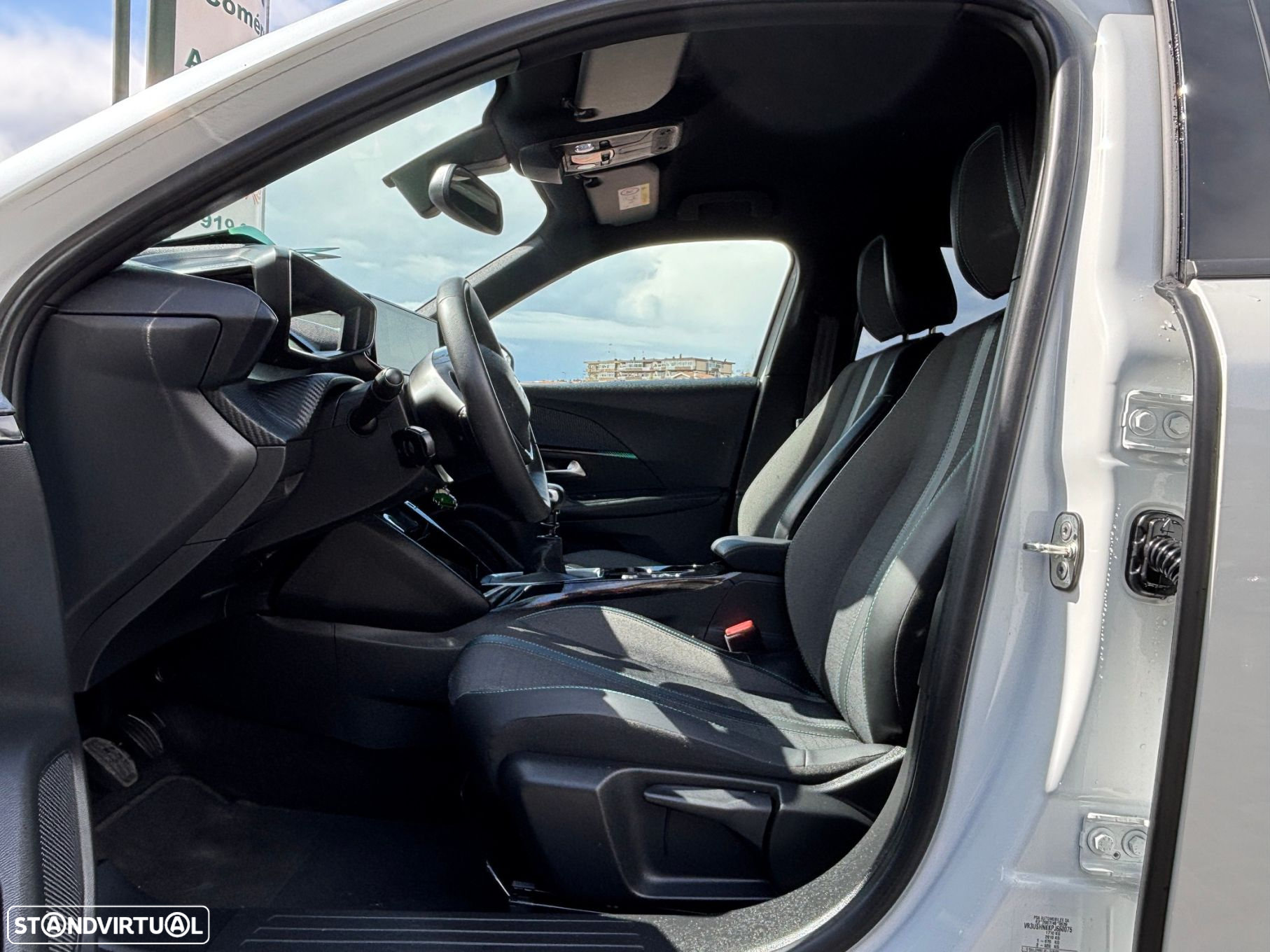 Peugeot 2008 1.2 PureTech Allure Pack - 10