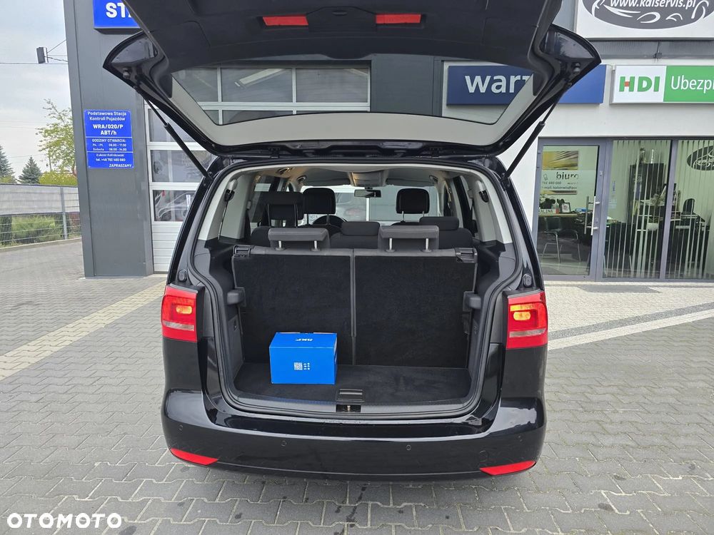 Volkswagen Touran 1.6 TDI DPF BlueMotion Technology Comfortline - 13