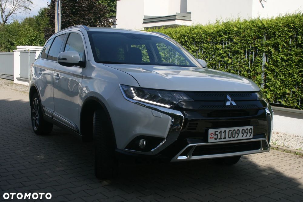 Mitsubishi Outlander 2.0 Intense 4WD CVT - 31