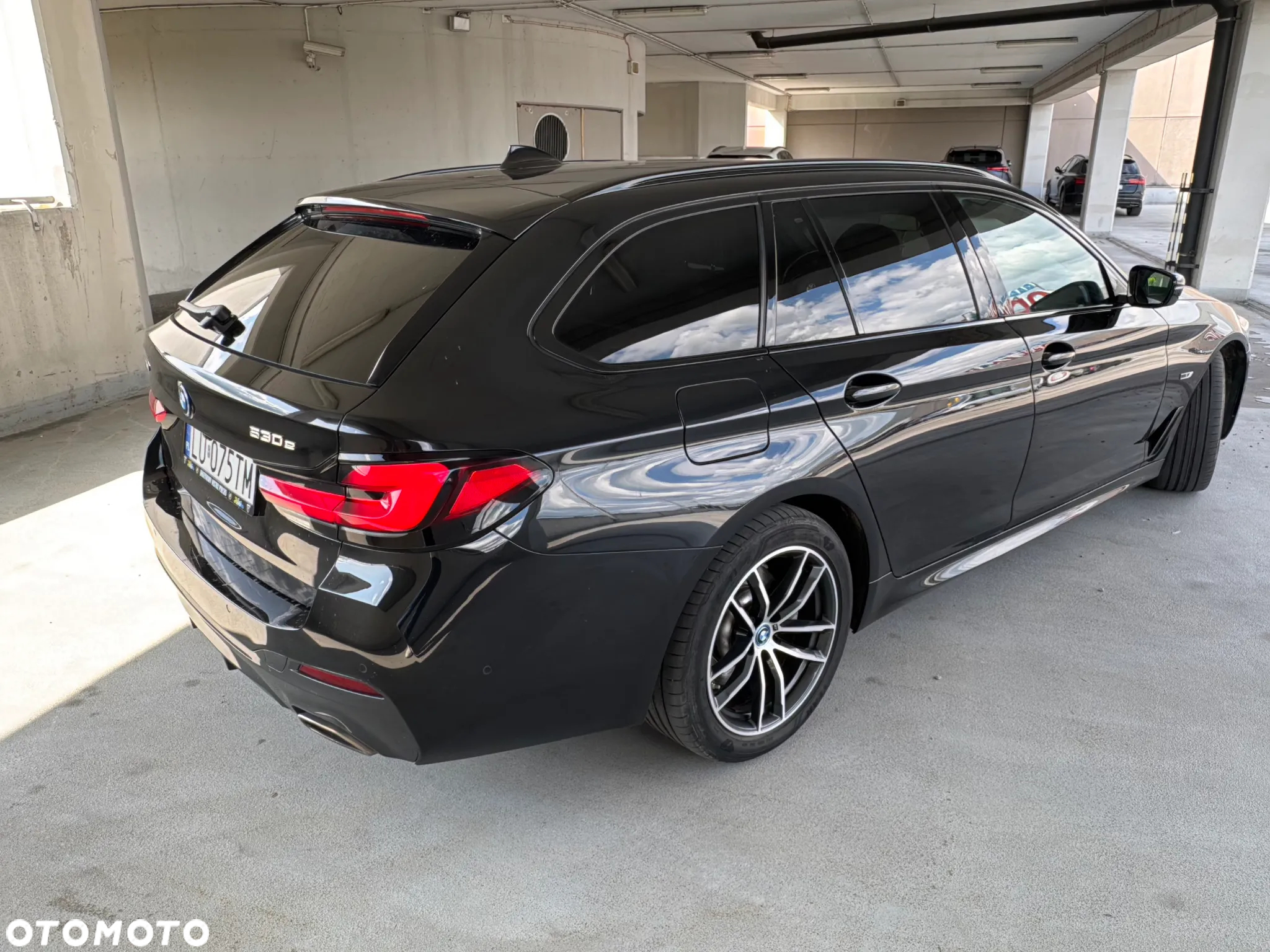 BMW Seria 5 530e xDrive M Sport sport - 5