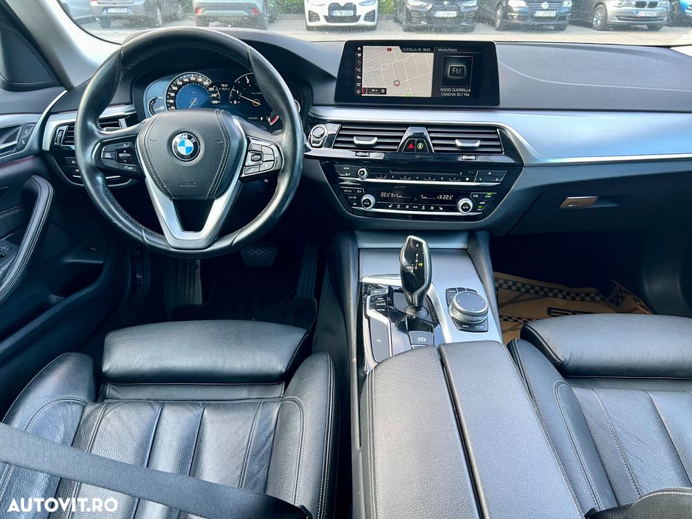 BMW Seria 5 520d AT - 14