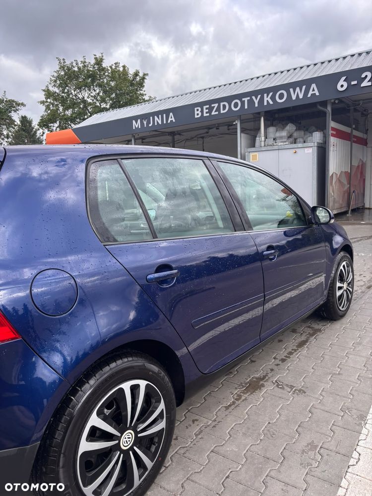 Volkswagen Golf 1.6 Q-Line - 8