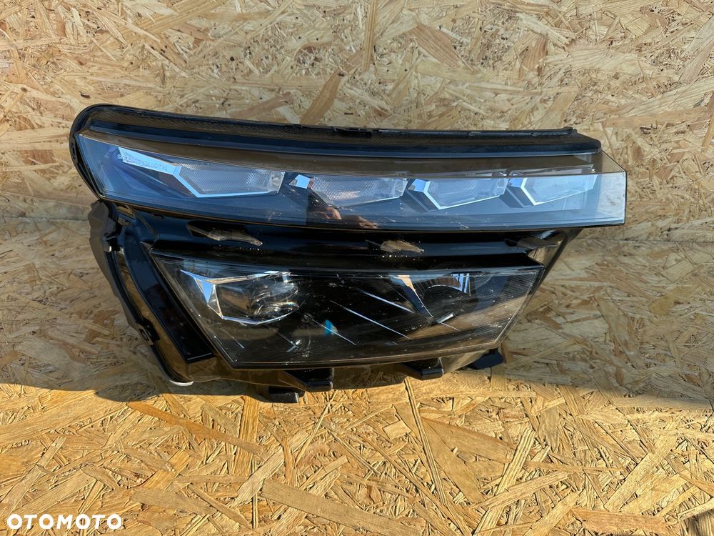 Skoda Kamiq lampa prawa Full Led 658941016D