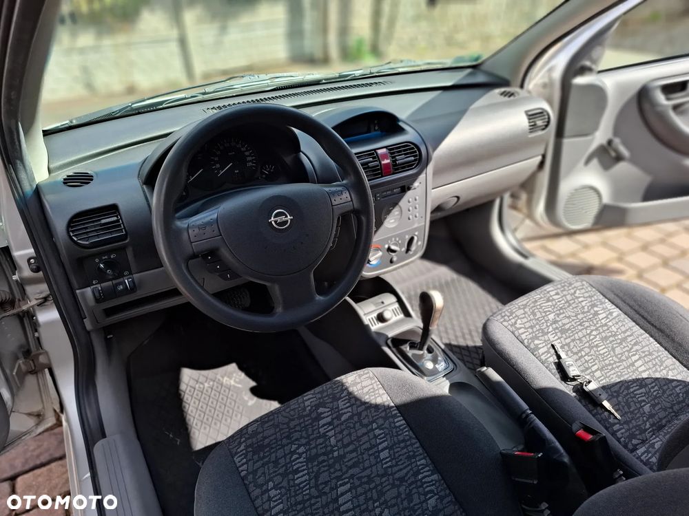 Opel Corsa 1.2 16V Comfort Easytronic - 10