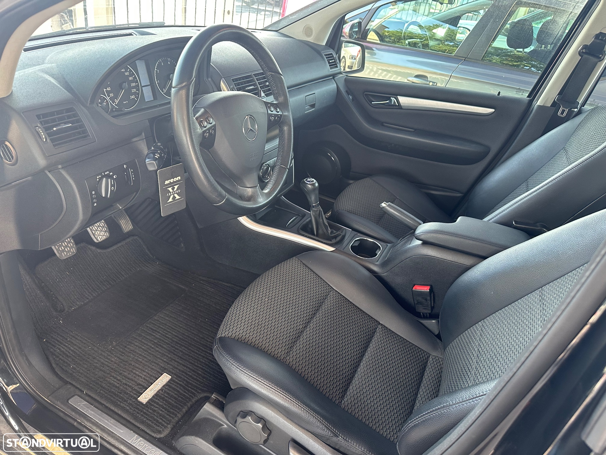 Mercedes-Benz A 160 Avantgarde BlueEfficiency - 11
