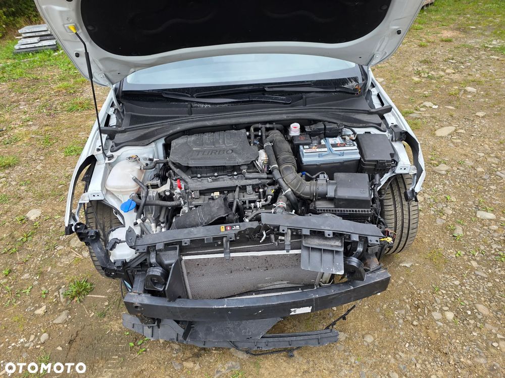 Kia Ceed 1.5 T-GDI M DCT - 11