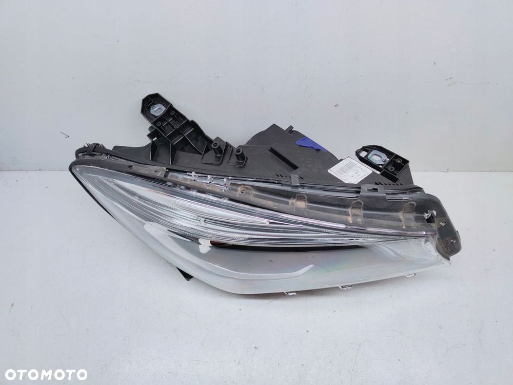 mercedes cla a117 xenon pomarańczowy lampa prawy przód a1179068000 - 4