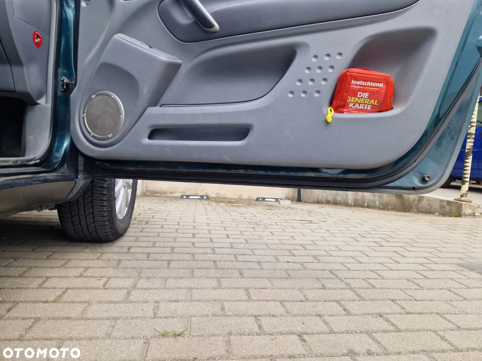 Toyota RAV4 - 24