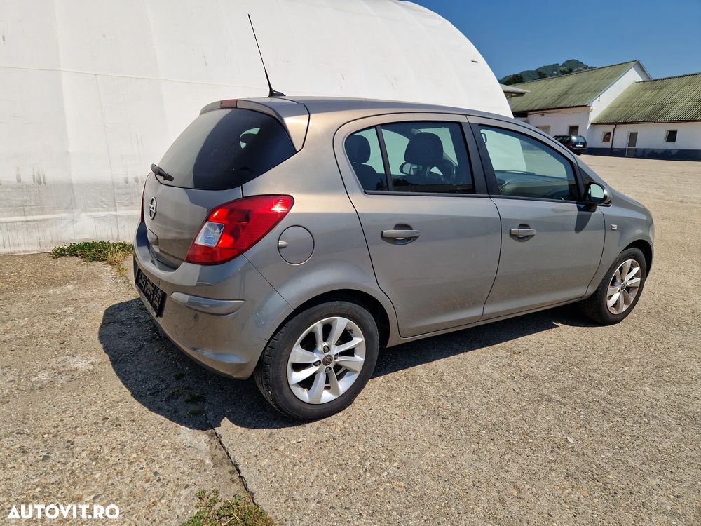 Opel Corsa - 4