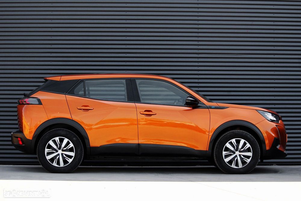 Peugeot e-2008 50 kWh Active Pack - 6