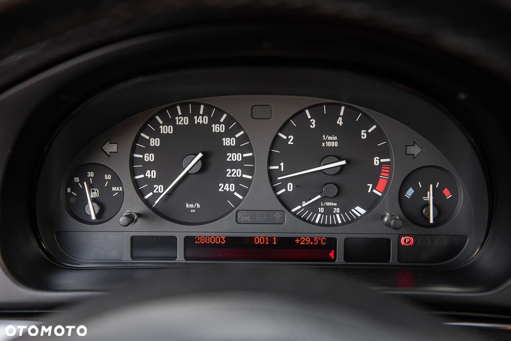 BMW Seria 5 - 19