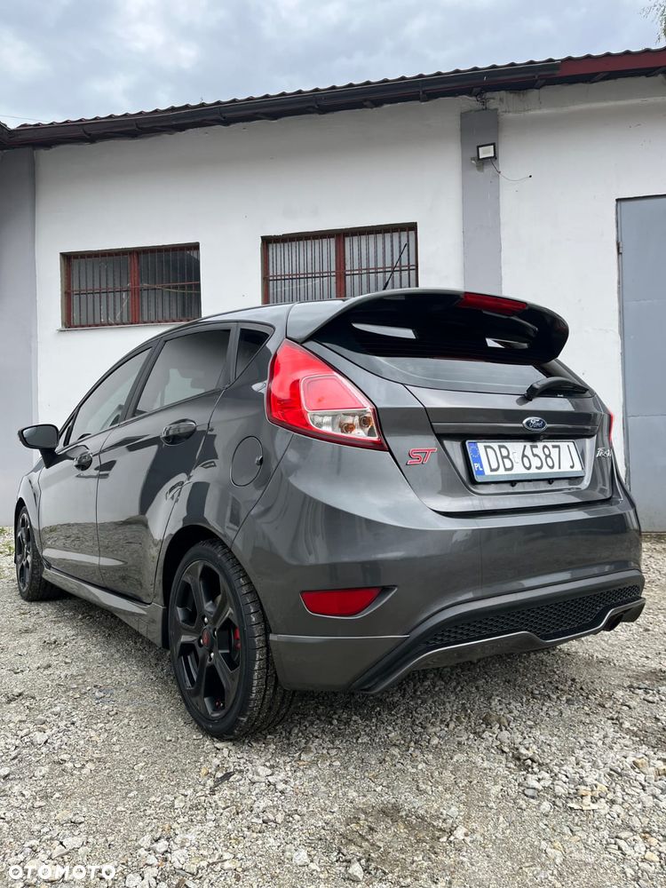 Ford Fiesta ST200 - 7