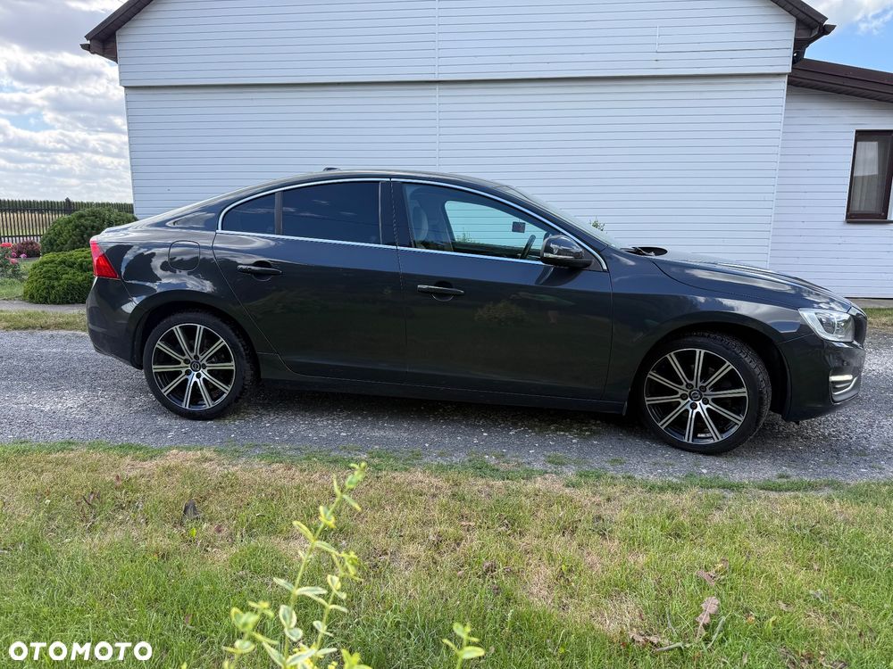 Volvo S60 D3 Drive-E R-Design Momentum - 6