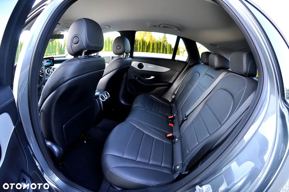 Mercedes-Benz GLC 220 d 4Matic 9G-TRONIC Edition Avantgarde - 22