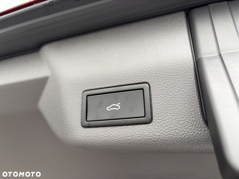 Volkswagen Multivan 2.0 TDI L2 Life DSG - 16