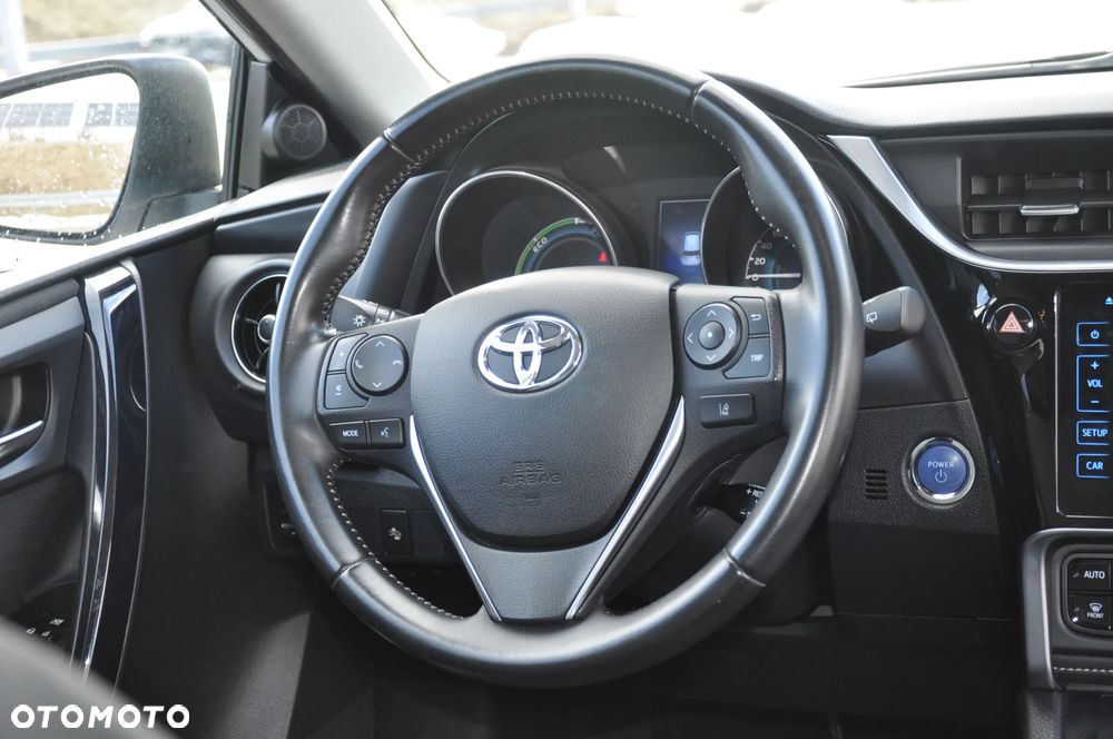 Toyota Auris - 32