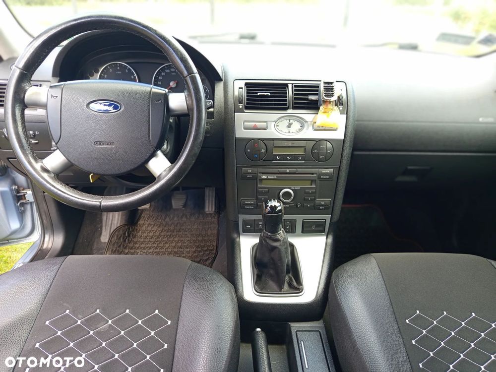 Ford Mondeo - 7