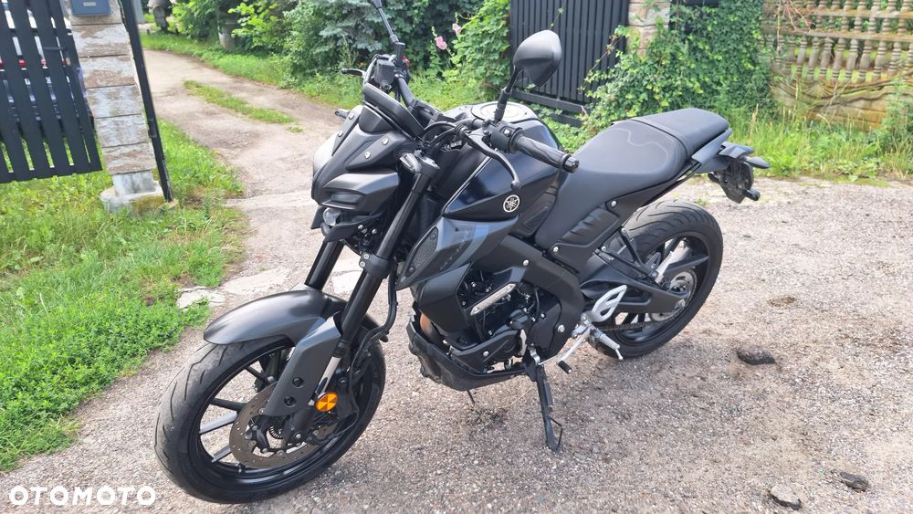 Yamaha MT - 32