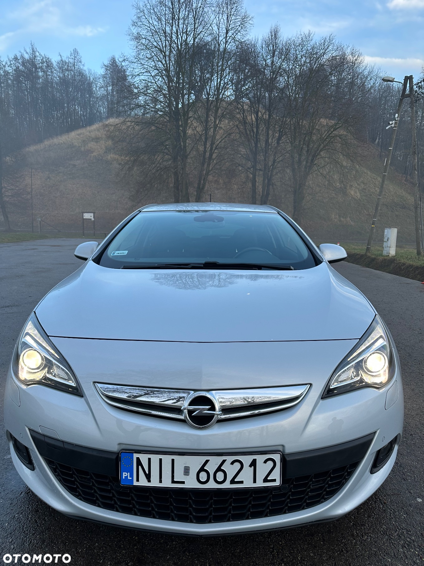 Opel Astra IV GTC 1.6 T Sport - 3