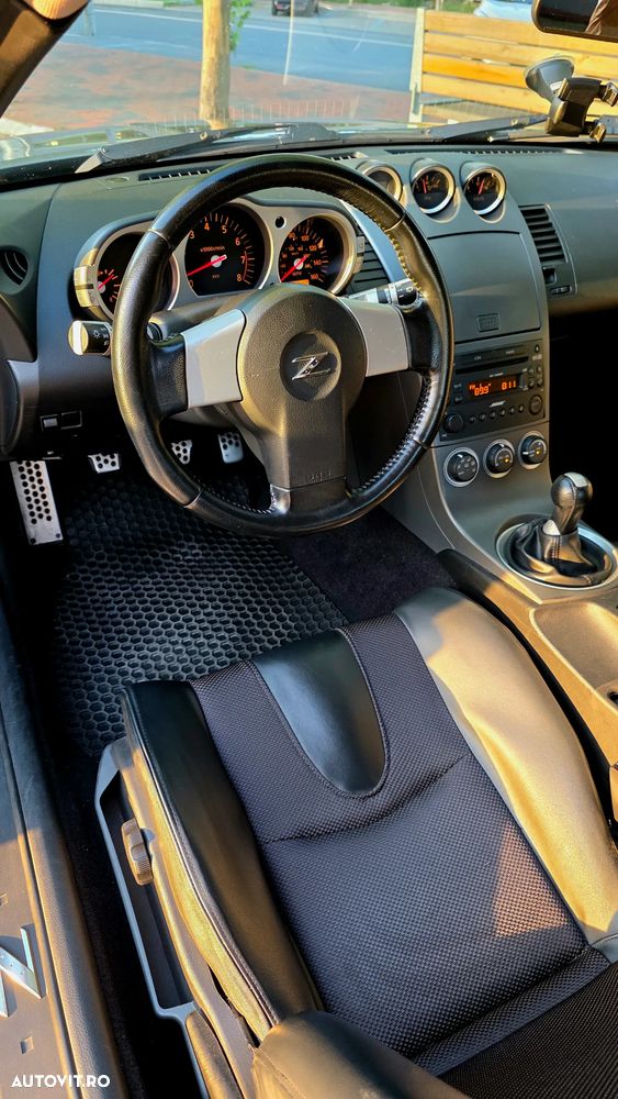 Nissan 350 Z - 10