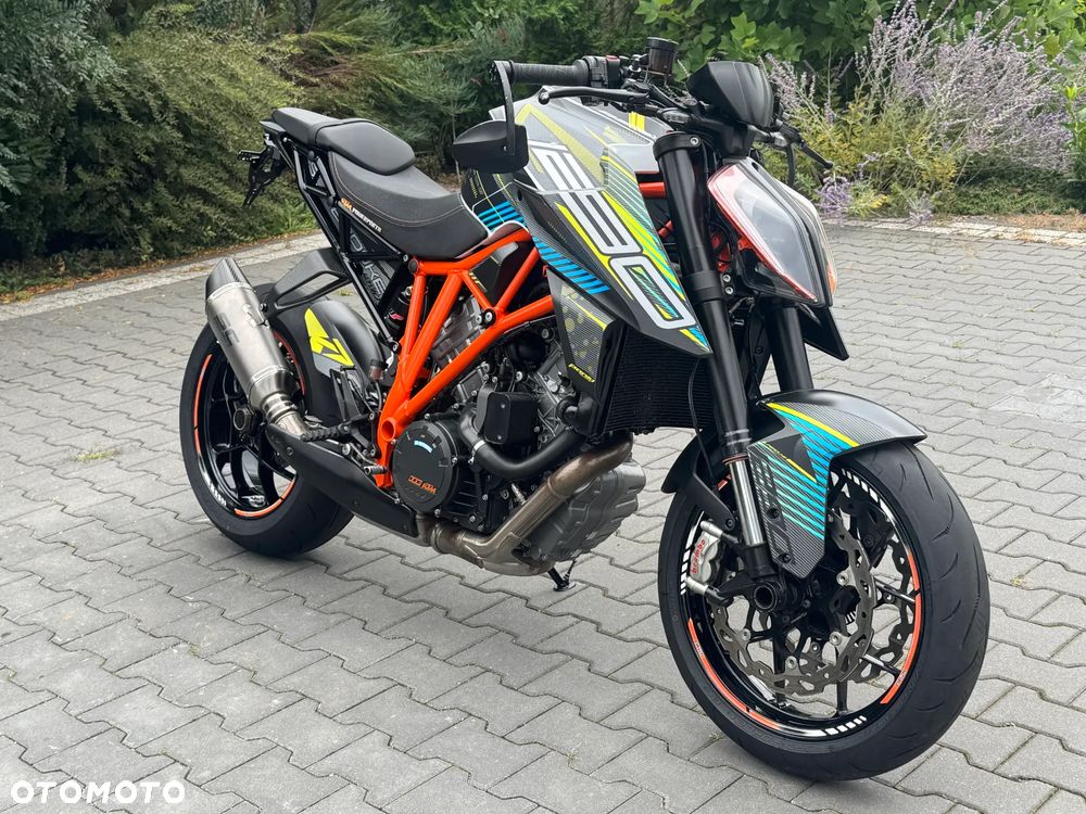 KTM Super Duke - 4
