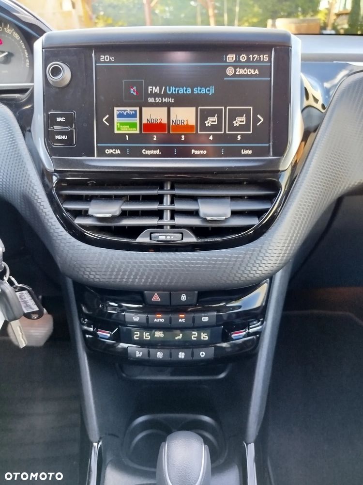 Peugeot 2008 - 6