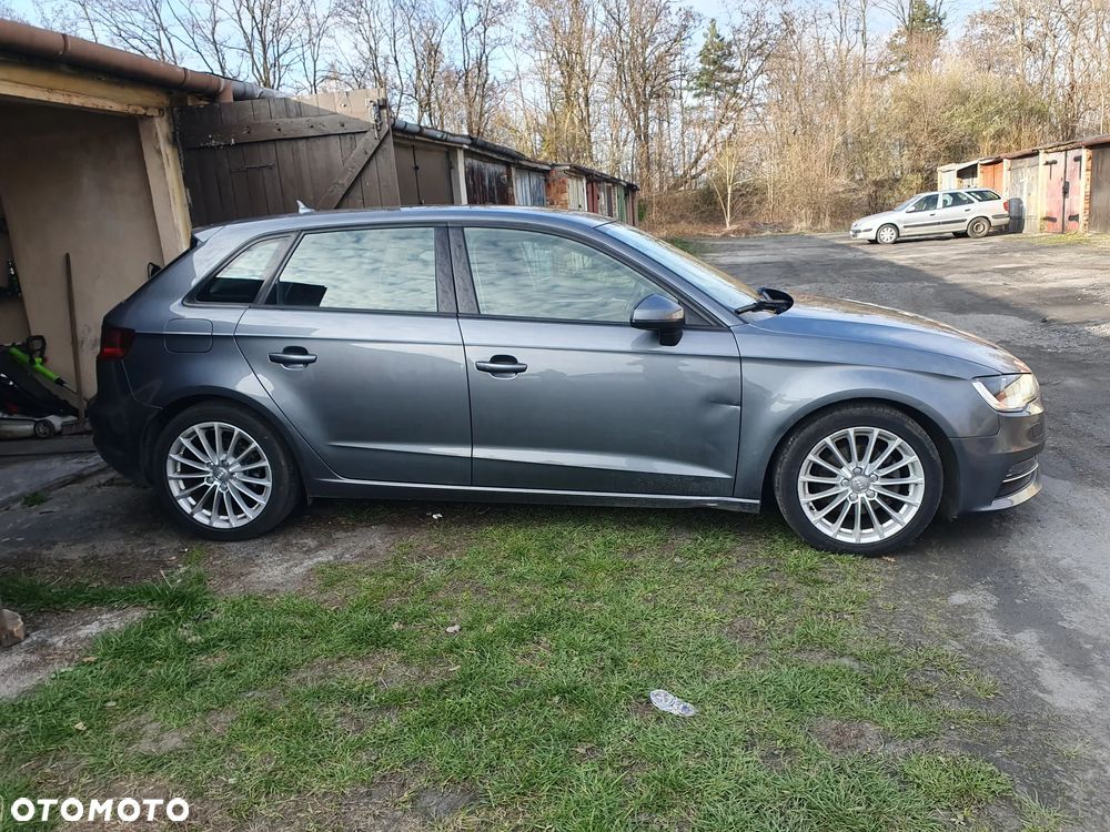 Audi A3 Sportback - 6