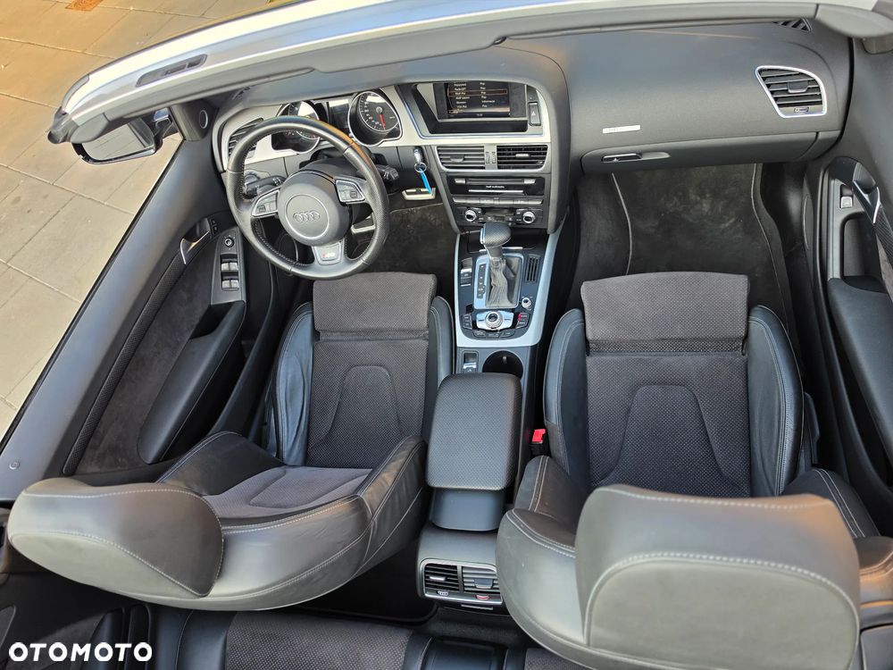 Audi A5 Cabrio 3.0 TDI DPF multitronic - 33