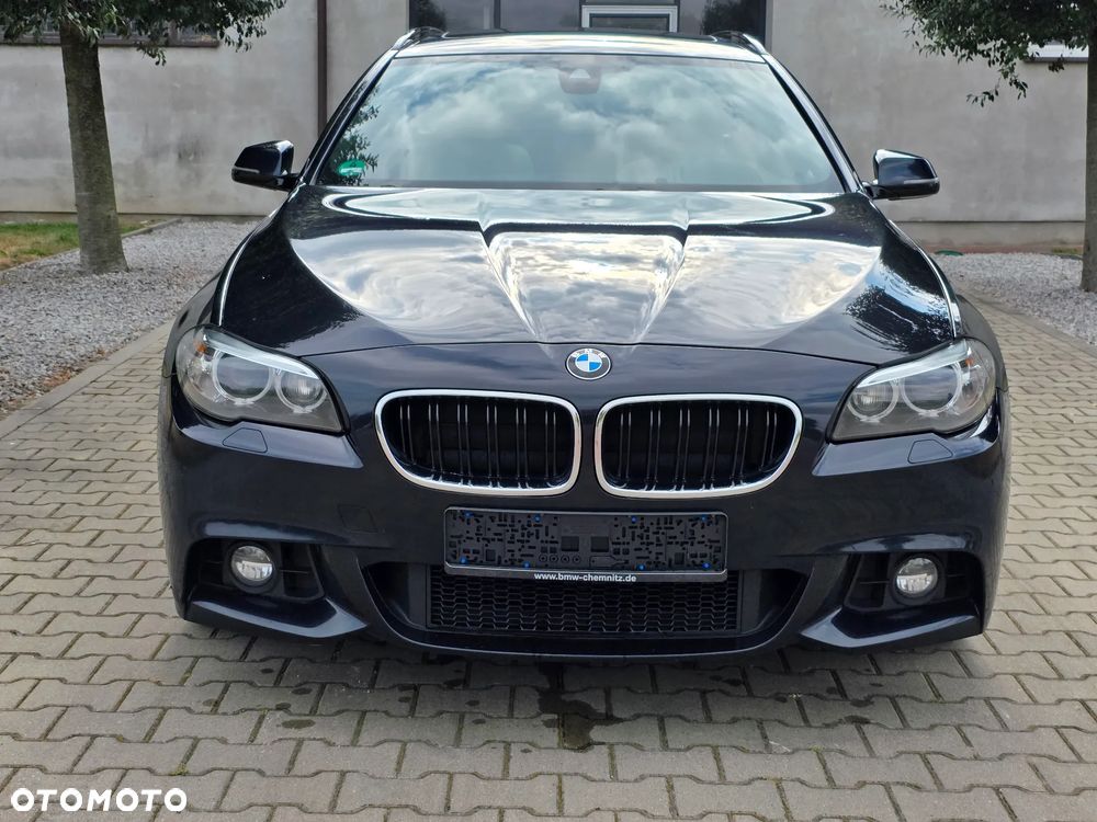 BMW Seria 5 530d xDrive Touring - 2