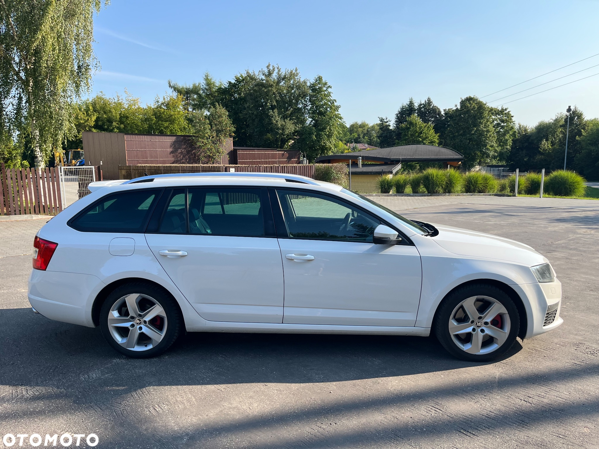 Skoda Octavia 2.0 TDI DSG RS - 4