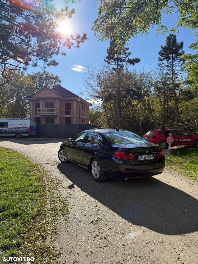 BMW Seria 5 528i xDrive AT - 4