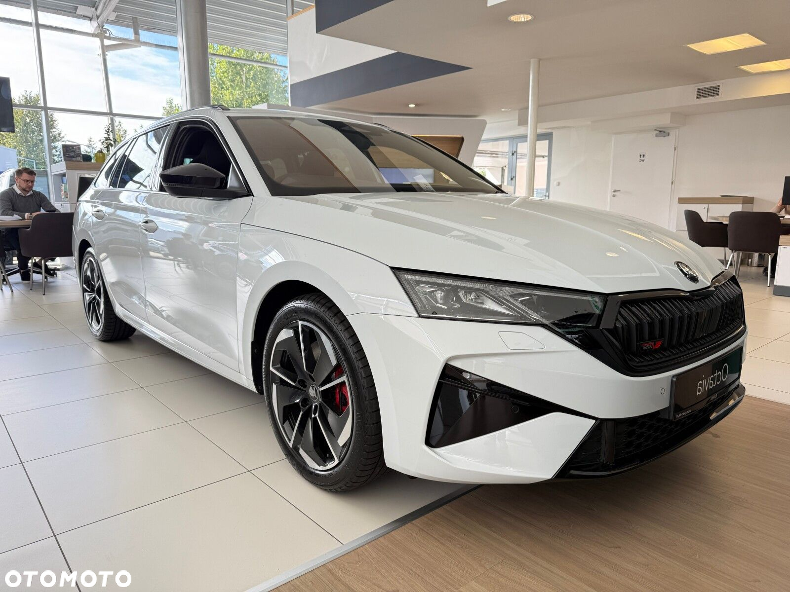 Skoda Octavia 2.0 TSI RS DSG - 2