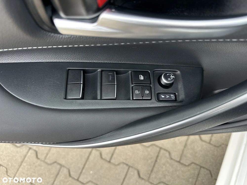 Toyota Corolla - 10