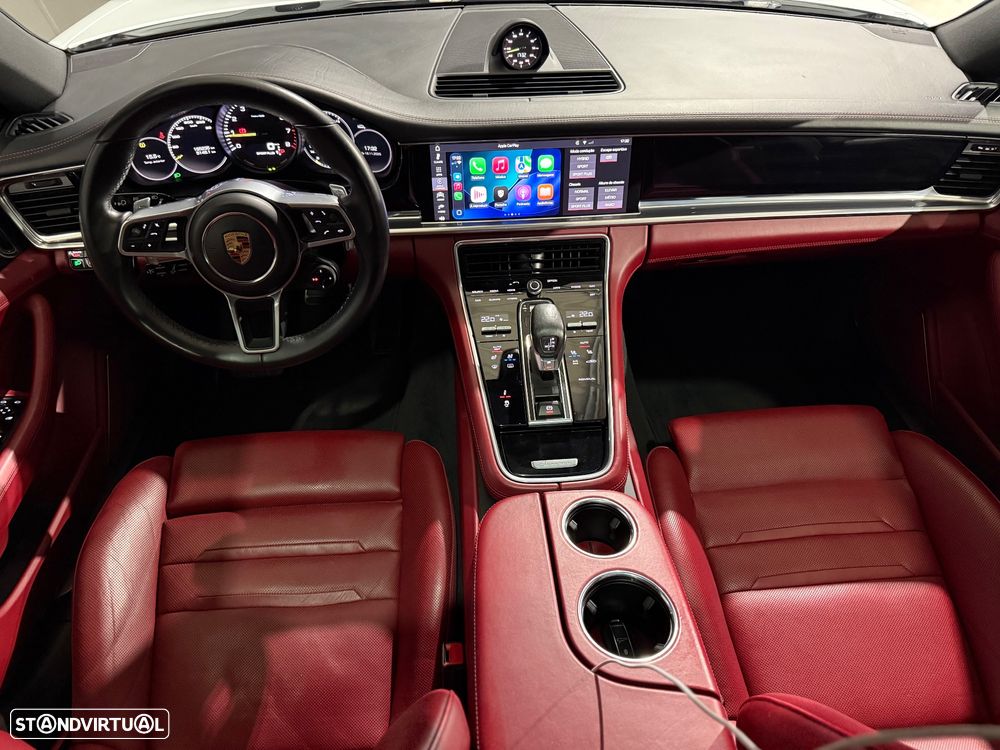 Porsche Panamera 4 E-Hybrid - 28