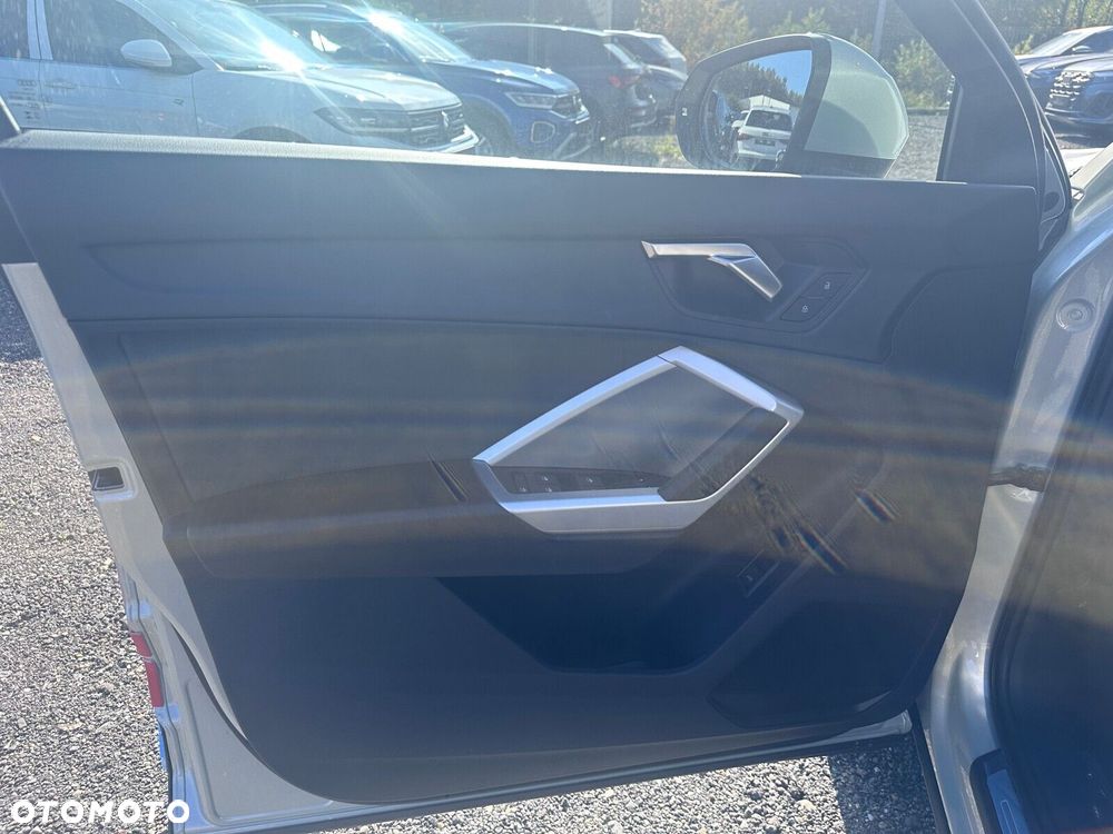 Audi Q3 Sportback - 15