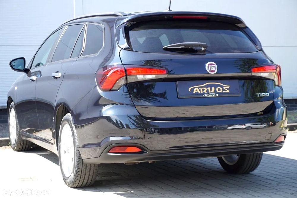 Fiat Tipo 1.4 16v Lounge EU6d - 17