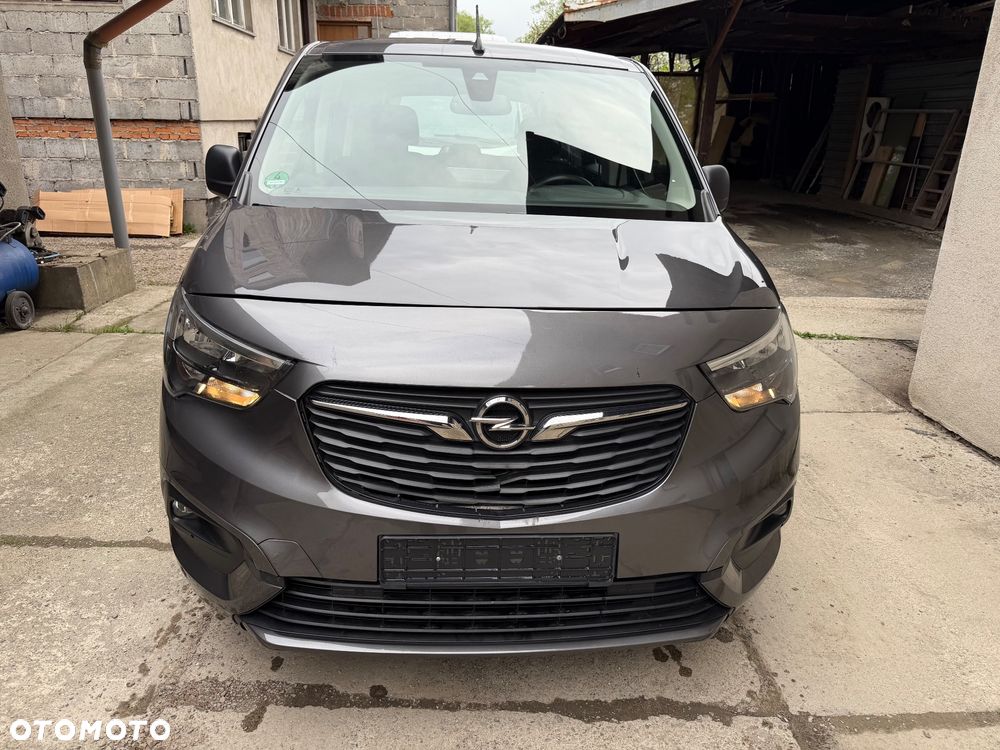 Opel Combo 1.2 Turbo Start/Stop Edition - 25