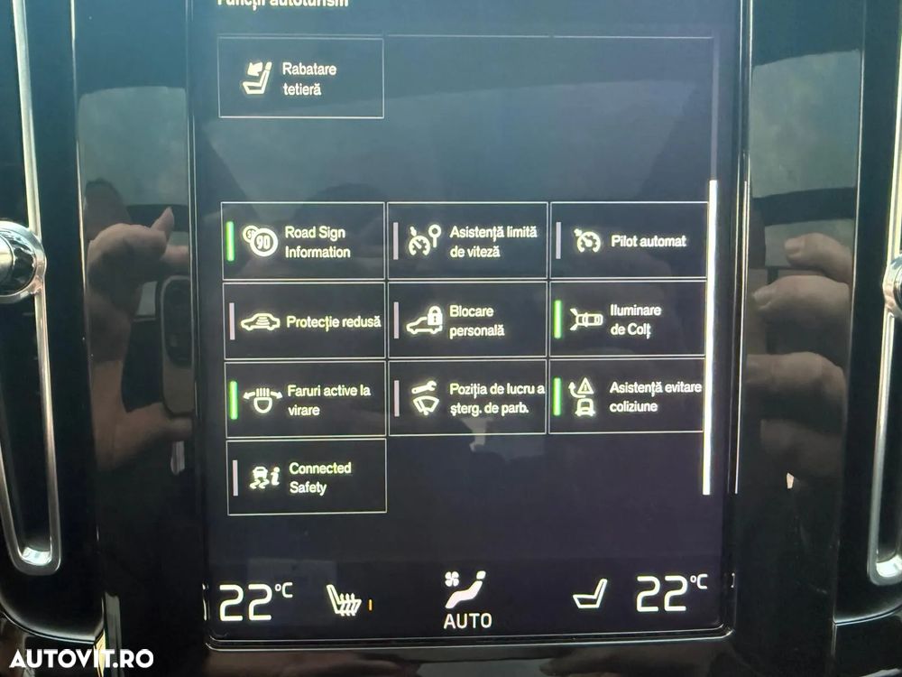 Volvo XC 40 D4 AWD R-Design - 18