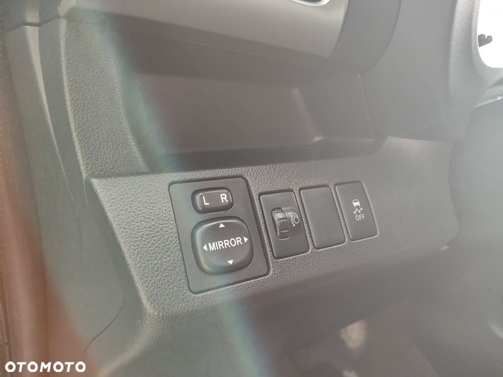 Toyota Verso S 1.33 VVT-i Cool - 30
